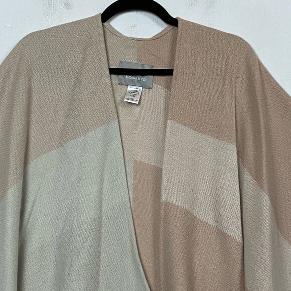 Soia & Kyo Fringe Blanket Wrap Shawl Poncho Cream Pink One Size - Picture 4 of 7